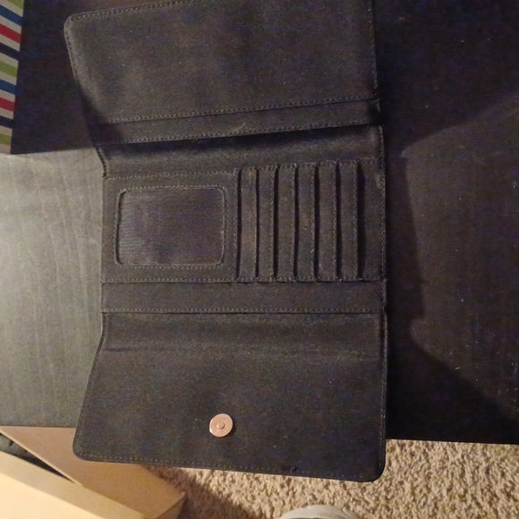 Vintage Gucci magnetic closer wallet. - Picture 5 of 8